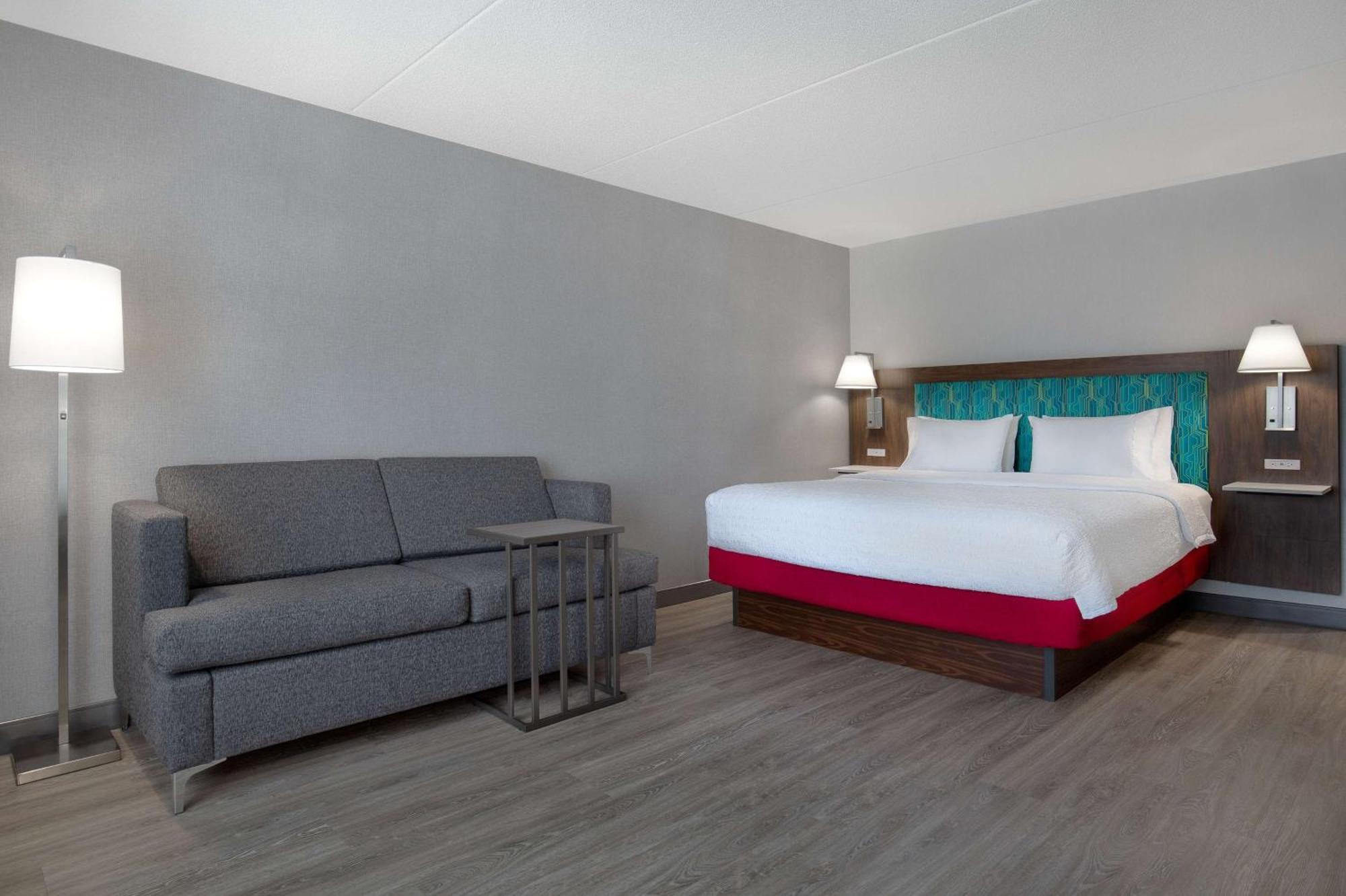 Hotel Hampton By Hilton - Toronto